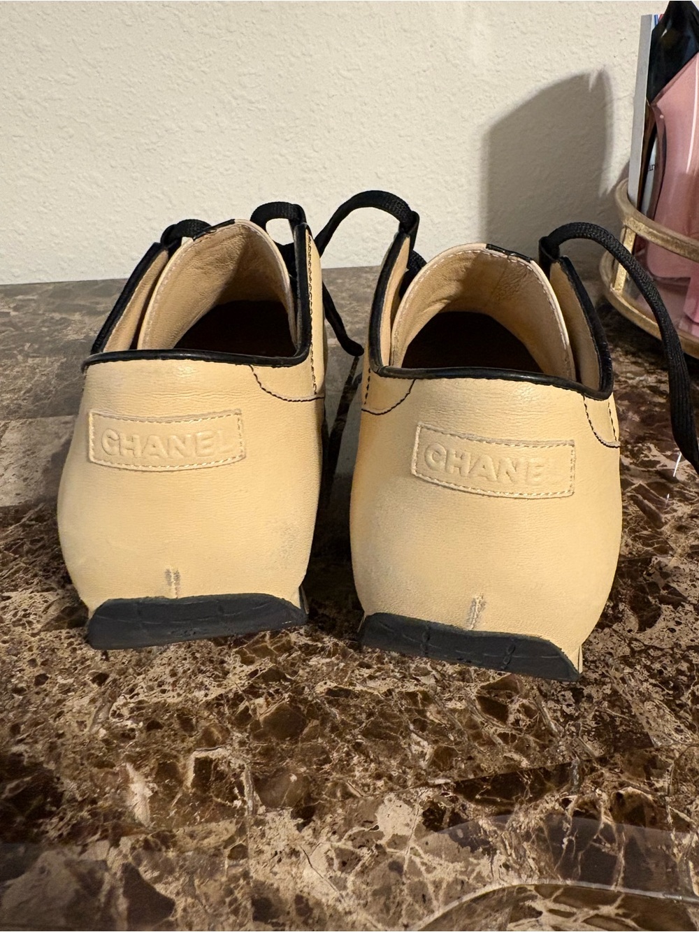 CHANEL Two-Tone Beige and Black Lace-Up Square-Toe sneakers. Authentic - Picture 5 of 6